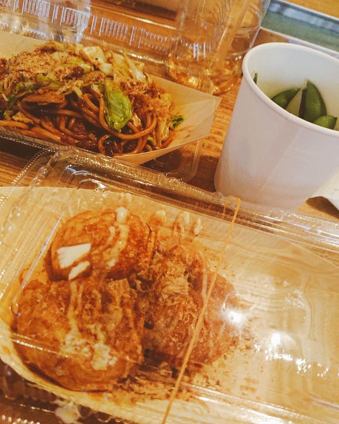 中川愛海さんのインスタグラム写真 - (中川愛海Instagram)「くるりはスーパーボールすくいとたこ焼き、たこせん、焼きそば、わさび枝豆です！ 皆楽しんでくれてたこせんを皆に食べてもらえよかったー @ami_nakagawa_  @ami_nakagawa_amyuran  #中川愛海 @tacoyaki_kururi  #中川愛海 #恵比寿大人の遠足 #一日一回カンパイ」9月9日 18時08分 - ami_nakagawa_