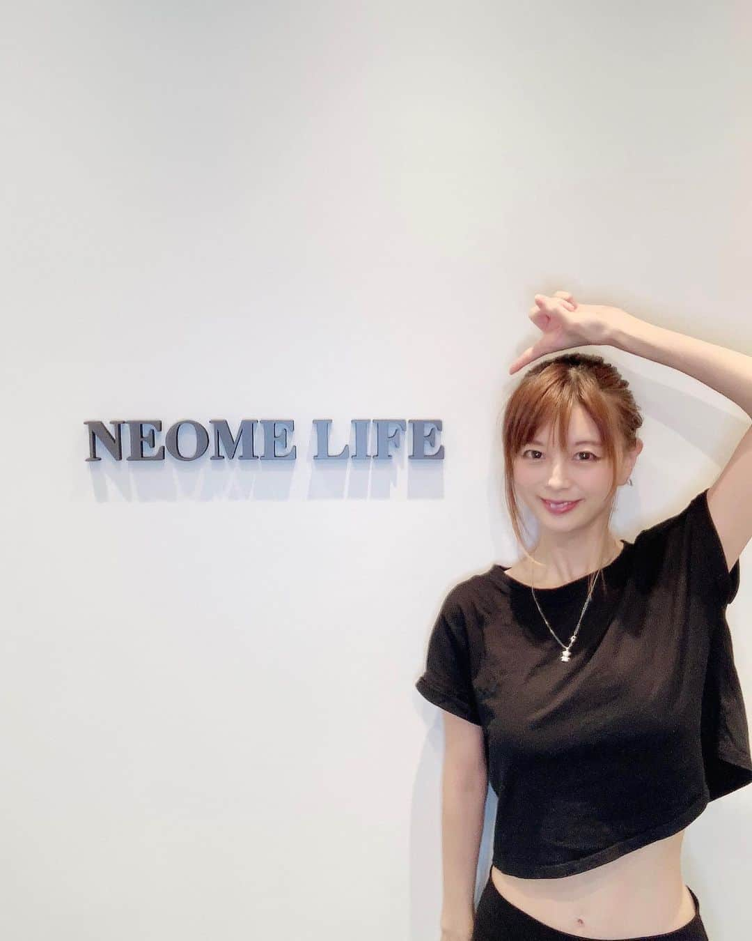 satomiさんのインスタグラム写真 - (satomiInstagram)「広尾に来たよ(@neome_life)✨✨ . . 今日はストレッチ整体を受けました！ 身体硬いし歪んでるのでトレーニングにも 支障出まくりなので五十嵐さん(@kyohei_neomelife ) にお願いしました！ ・ たった1時間弱で身体が変わった‼️ 首も足も肩もすっごいかる〜い！😌💕💕 そして11時に寝て7時に一回も目覚めず 起きました☀️ ・ 凄い効果！ 睡眠改善、体改善したい人にオススメ🌟 ・ ・ おうちでできるようやストレッチや色々アドバイスもらったからがんばろうと思います💕 .  #睡眠改善  #睡眠改善サロン #neomelife #ネオミーライフ #ストレッチ  #整体 #安眠 #トレーニング女子 #筋トレ女子 #お腹出ちゃった #デブ #広尾 #スクワット #体幹トレーニング #神ワザ」9月9日 18時33分 - saatoomii47