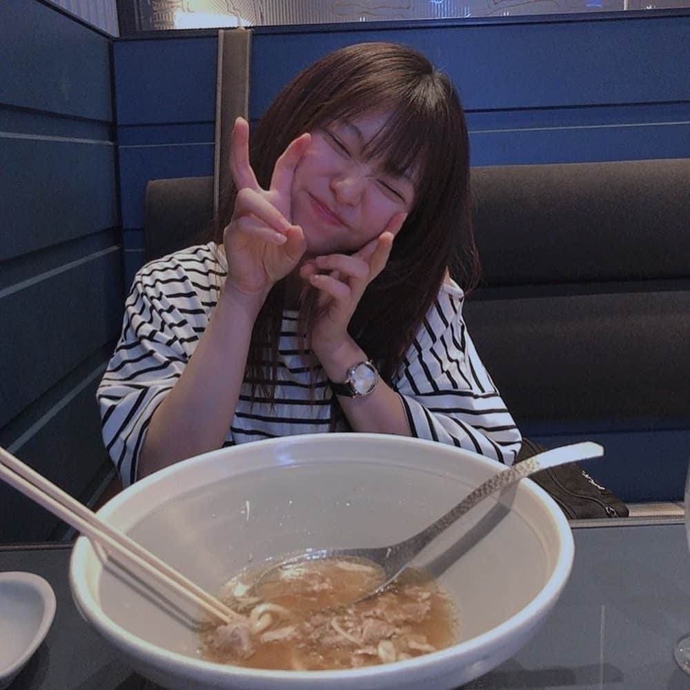 横道侑里さんのインスタグラム写真 - (横道侑里Instagram)「友達とノーメイクノーセットで渋谷に食事しに行った強者です。 マスク最強。 つるとんたん美味しすぎてこれからのお決まりになりました。 私は肉うどん食べたの！ 友達は明太子の卵とじみたいな？シェアしたよ😋」9月9日 18時33分 - sideroad615