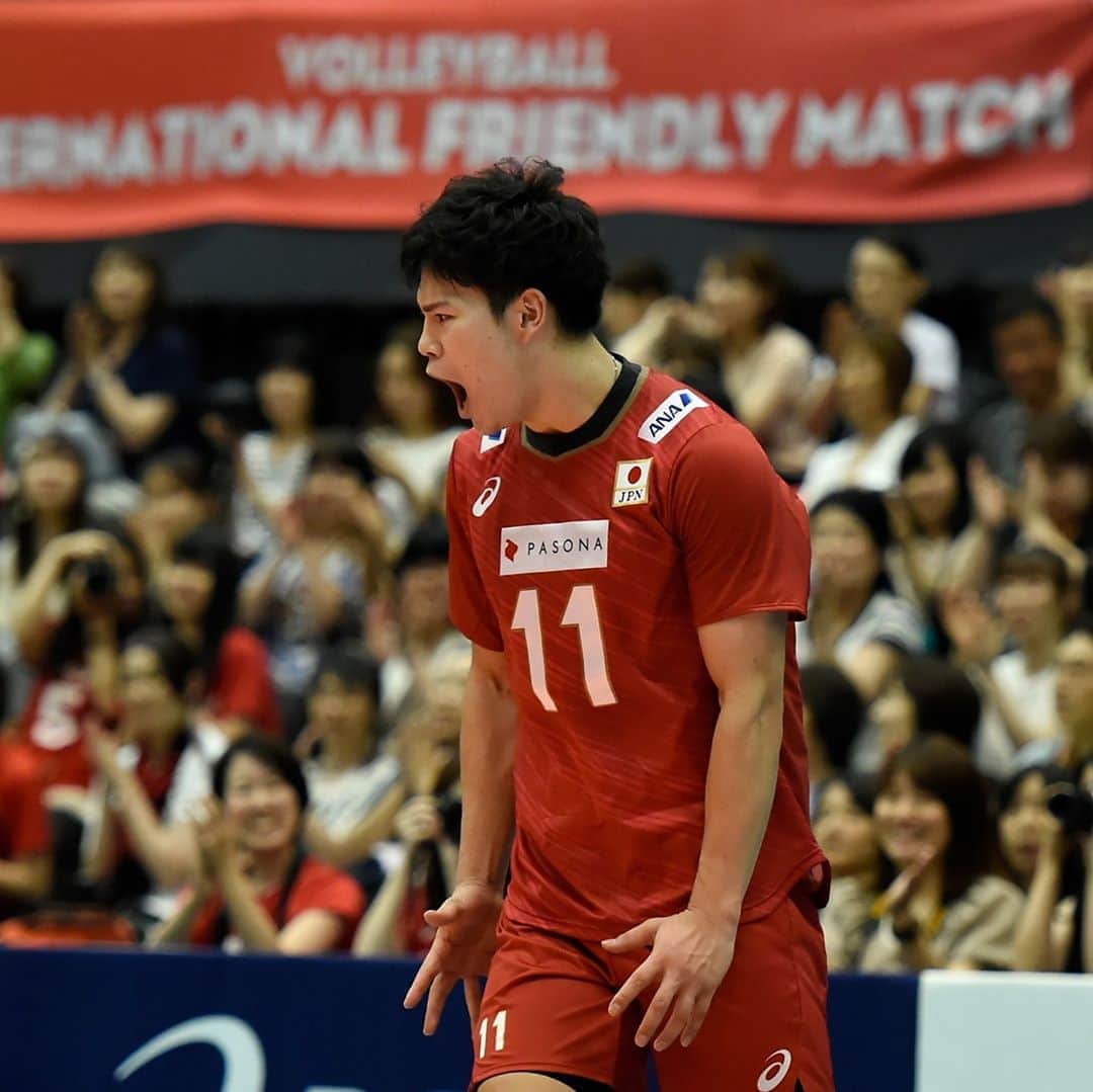 オリンピックチャンネルさんのインスタグラム写真 - (オリンピックチャンネルInstagram)「Nishida Yuji is defying gravity. What moves Japan’s top spiker? Even volleyball great Ivan Zaytsev is a fan of him. 🏐🇯🇵⁠ ⁠ Hit the link in bio to find out.⁠ ⁠ @zaytsev_official @nishidayuji0130 @volleyballworld #西田有志 ⁠ ⁠」9月9日 18時34分 - olympicchannel_x