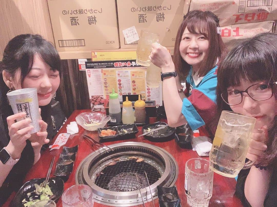 新ユウユさんのインスタグラム写真 - (新ユウユInstagram)「前回の飲み会〜 誘われて嬉しい😂  #ゆうゆの家」9月9日 19時02分 - yuyucm