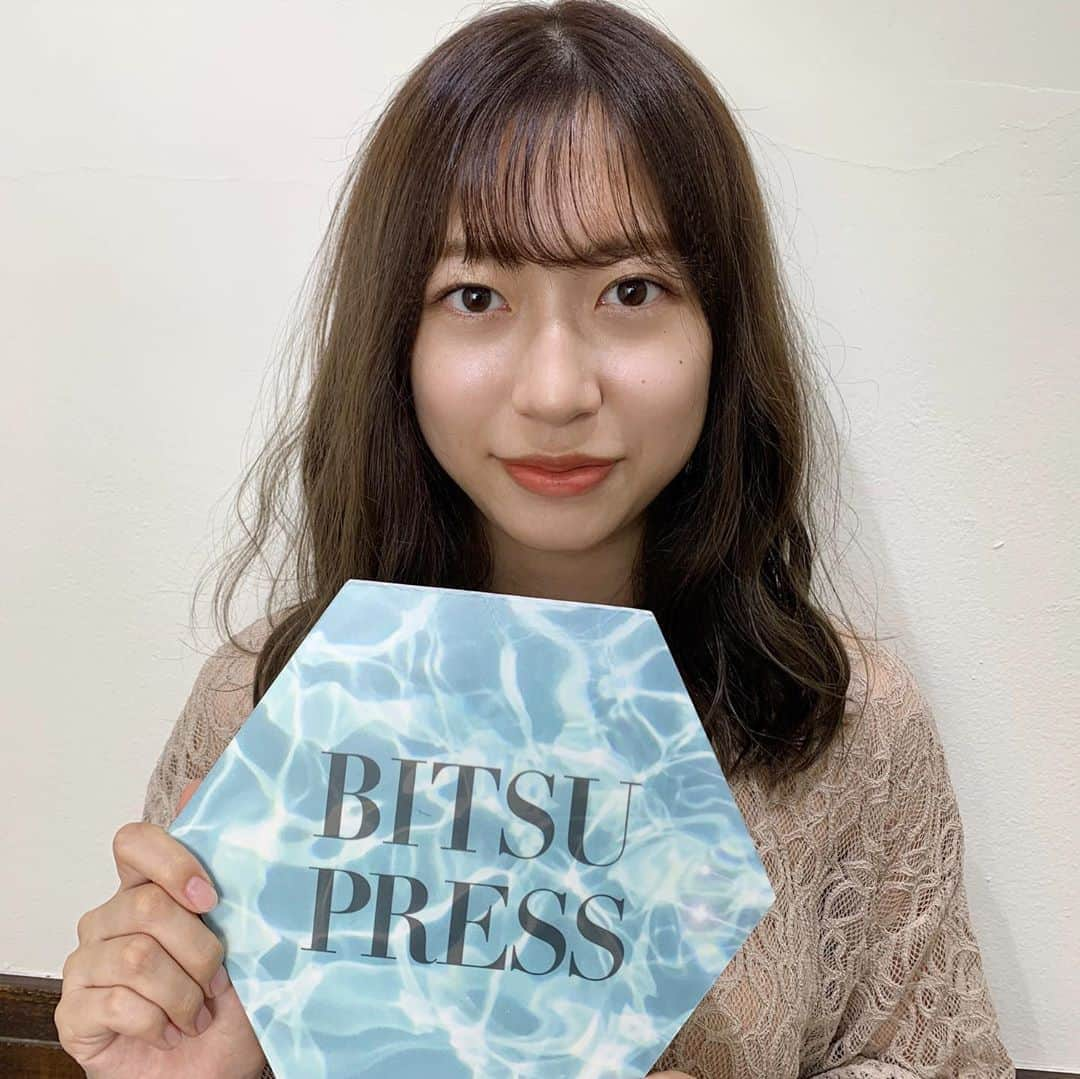 里見玲奈さんのインスタグラム写真 - (里見玲奈Instagram)「﻿ こんばんは！今日は美通プレス（@bitsu_press）さんの@_ark_nail に行ってきました！﻿ ﻿ 今回はフットネイルで秋っぽくしてもらいました🐾🤎﻿ ﻿ 今回も【私の投稿を見た】とご連絡していただけると投稿画像3枚目のメニューが無料でできるキャンペーンをご用意して頂きました！🥺﻿ ﻿ 詳細や予約方法も画像3枚目に記載してます！！﻿ ﻿ @bitsu_press さんは、様々な美容情報を発信しているので是非チェックしてみてくださいね〜💐﻿ ﻿ #共立女子 #共立女子大学 #ミス共立女子 #ミス共立女子大学 #ミス共立女子2020 #桜姫 #ミスコン #ミスコンファイナリスト #ファイナリスト #秋ネイル #ミラーネイル  #フットネイル #フットネイル秋」9月9日 19時12分 - kwumiss20_4