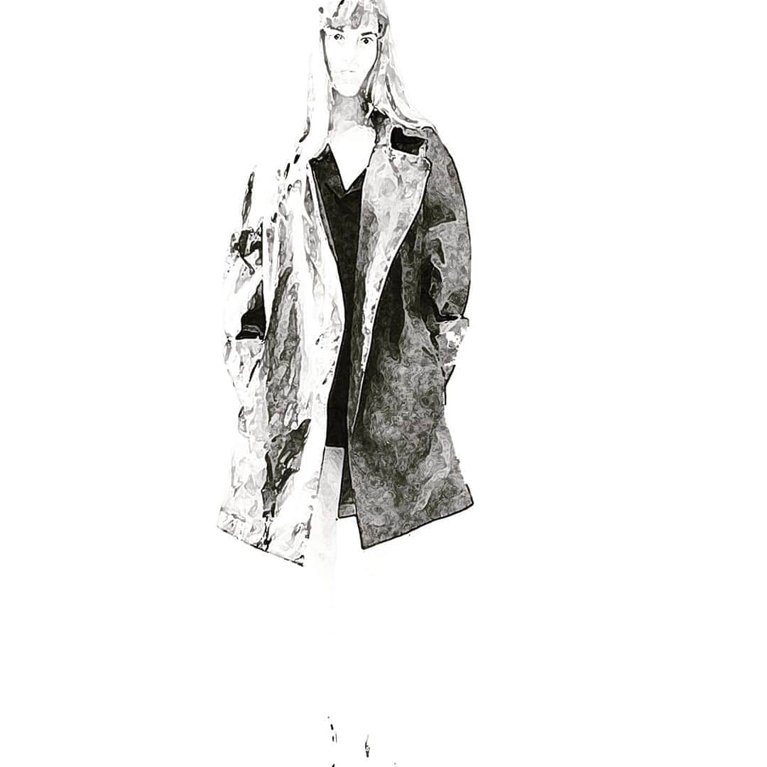 のインスタグラム：「#jeanpaulknott #brussels #belgium #belgiumdesign #simpledesign #yuzhe #illustration #blackmaxicoat #couturecollection #madetoorder #handwax #@jeanpaulknottbrussels #placedugrandsablon #ruelebeau」