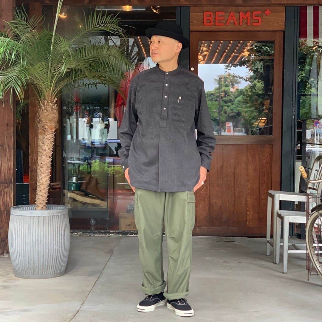 のインスタグラム：「BEAMS PLUS STYLE  #beams #beamsplus #beamsplusharajuku #harajuku #tokyo #nigelcabourn #militarypants #cargopants #armypants #converse #mensfashion #mensstyle #menswear #keepfashionalive」