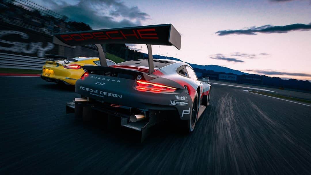 Porsche Japanさんのインスタグラム写真 - (Porsche JapanInstagram)「【Porsche Esports Racing Japan Season 2 開催】﻿ PlayStation®4用ソフトウェア『グランツーリスモＳＰＯＲＴ』（発売元：ソニー・インタラクティブエンタテインメント）で争うバーチャルワンメイクレース「Porsche Esports Racing Japan(ポルシェEスポーツレーシングジャパン)シーズン2」を開催します。﻿ ﻿ ポルシェEスポーツレーシングジャパンシーズン2は、ポルシェカレラカップジャパンおよびポルシェスプリントチャレンジジャパンに続く、ポルシェ主催の3つめのワンメイクレースシリーズ（Eスポーツゲーム）です。﻿ 昨年、シーズン1として初開催され、今年はオンラインだけでなくソフトウェアをお持ちでない方にもご参加頂けるようオフラインでの予選会も実施します。﻿ 5戦開催されるオンライン予選のうちベスト3戦の総合獲得ポイント数の高い上位9名と、オフライン予選でのベストプレーヤー1名、計10名がファイナリストとして決勝戦に参加できる切符を手にします。﻿ 栄えあるシーズン2の優勝者には賞金100万円が授与されます。﻿ ﻿ © 2019 Sony Interactive Entertainment Inc. Developed by Polyphony Digital Inc.﻿ ﻿ 詳しくはストーリーズから特設ページをご覧ください。﻿ ﻿ #ポルシェ #Porsche #ポルシェEスポーツレーシングジャパン #PERJ #グランツーリスモSPORT #プレイステーション4」9月9日 20時04分 - porsche_japan