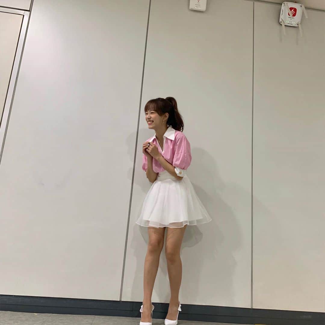 のインスタグラム：「오늘 예나 짱신남🙋‍♀️」
