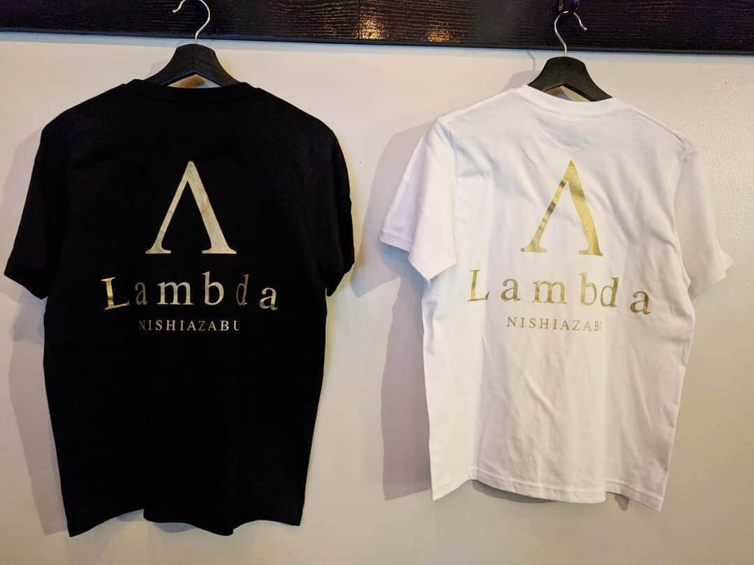 越中睦士さんのインスタグラム写真 - (越中睦士Instagram)「西麻布Lambda Λ スタッフTシャツ出来ました✧👀  こちら購入可能です👍  BLACK　 size　S,M,L  WHITE　 size　S,M,L  各3500円  お申し込みの方は こちらのメール迄↓  lambda.0313@gmail.com  お電話でのお問い合わせは TEL03-6805-0141  ※別途送料、振込手数料はお客様負担になります。」9月9日 20時14分 - makotokoshinaka