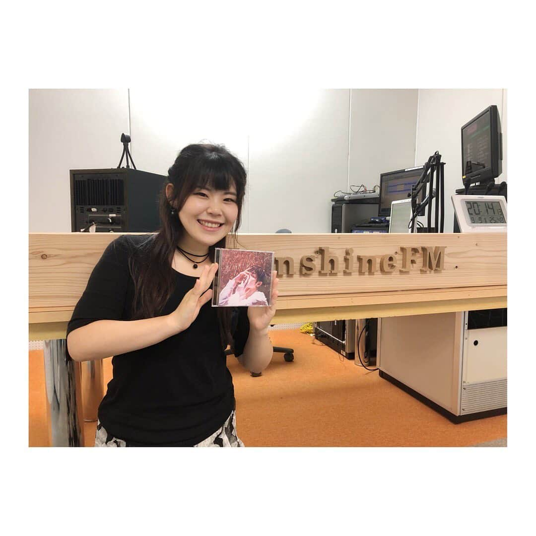 永吉愛のインスタグラム：「\\永吉愛とmusic♪ #148//  今夜の分析は #三浦春馬 さん!! 実はあまり口に出してませんが、私昔から三浦春馬さんの大ファンなんです。  今夜は2ndシングルの話はもちろん、私がなぜ三浦春馬さんのファンになったのかもお話しします!! 三浦春馬ファンの方はぜひお聴き逃しなく👍  宮崎サンシャインFM76.1「永吉愛とmusic♪」 20:30〜21:00生放送!! 無料アプリFM++を使えば全国から簡単に聴くことができます。  【スポンサー】 🏫南九州短期大学 様 🔮蒼色庭園 様  #三浦春馬 #永吉愛とmusic♪ #宮崎サンシャインFM #宮交シティ#生放送ラジオ #宮崎」