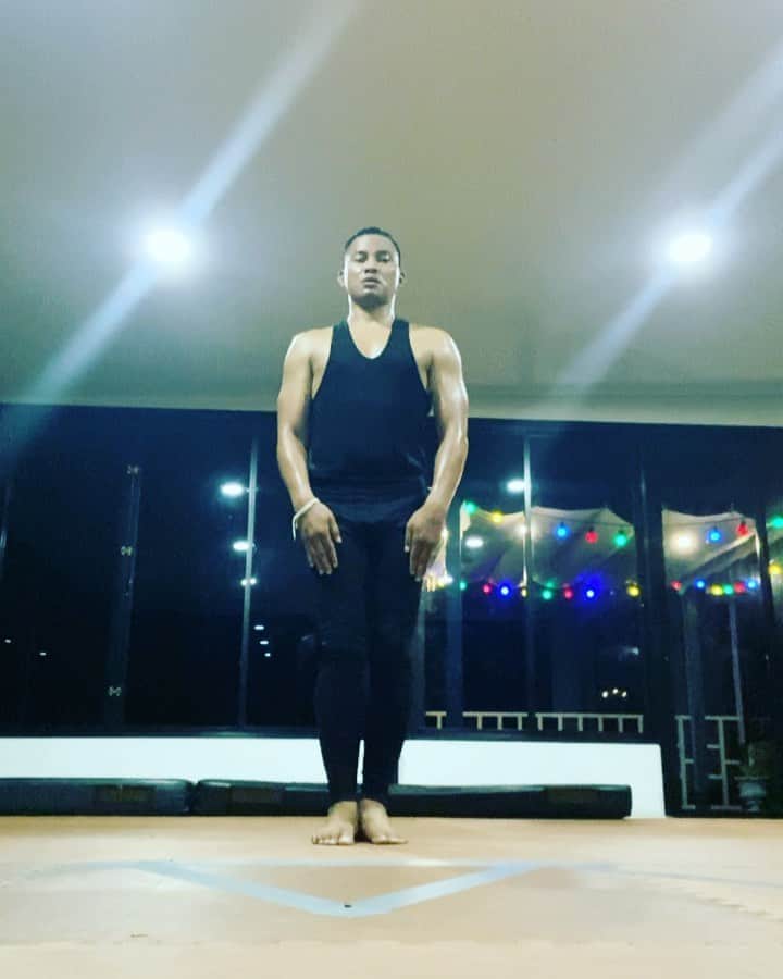 トニー・ジャーのインスタグラム：「Let's do it my friends!!!💪💪💪🔥🔥🔥🙏🙏🙏」