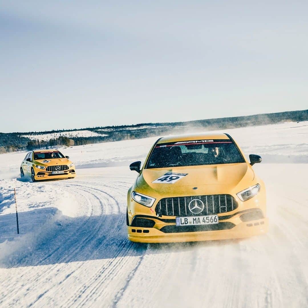 Mercedes AMGさんのインスタグラム写真 - (Mercedes AMGInstagram)「It doesn’t matter if it’s hot or cold, the AMG Driving Academy is waiting for you! Experience #DrivingPerformance together with the #WorldsFastestFamily and stay tuned for our upcoming program. amg4.me/AMGExperiences2  #MercedesAMG #AMGDrivingAcademy #AMGExperiences #WorldsFastestFamily #AMGWinterExperience2021」9月9日 21時00分 - mercedesamg