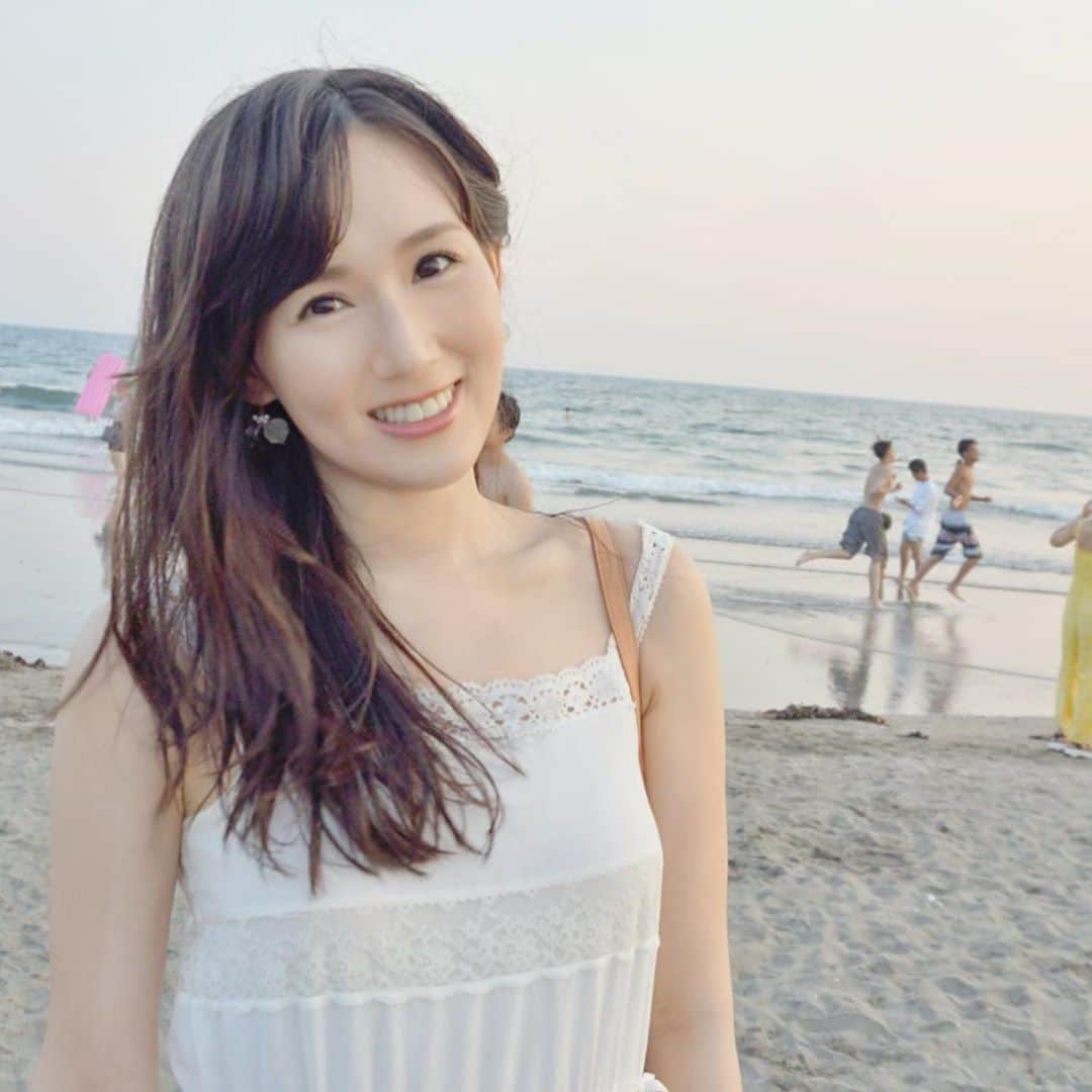 谷中麻里衣のインスタグラム：「Memories of summer 🐠 . 夏の思い出☀️ 一瞬だったけれど潮風が気持ちよかったな🏖 ずっとマスクしてたから、なおさらでした🥰」