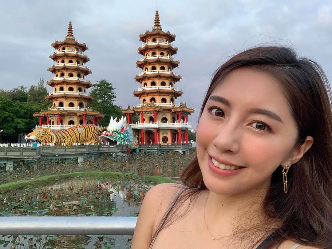 辜莞允（Nono Ku）のインスタグラム：「這兩天在高雄吃的東西⋯ 好快樂🥰🥰🥰  目前第一名是 #上海生煎湯包 ✨✨ #我這次是孤獨美食家嗎」