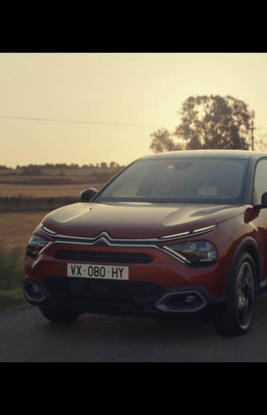 Citroënのインスタグラム：「OH HAPPY DAY! 🎊 Once again, Citroën opens a new chapter of road history. Discover New Citroën C4, available in 100% ëlectric, petrol or Diesel 🤩 #CitroënË_C4 #ËlectricForAll #OpenTheWay #Comfort」