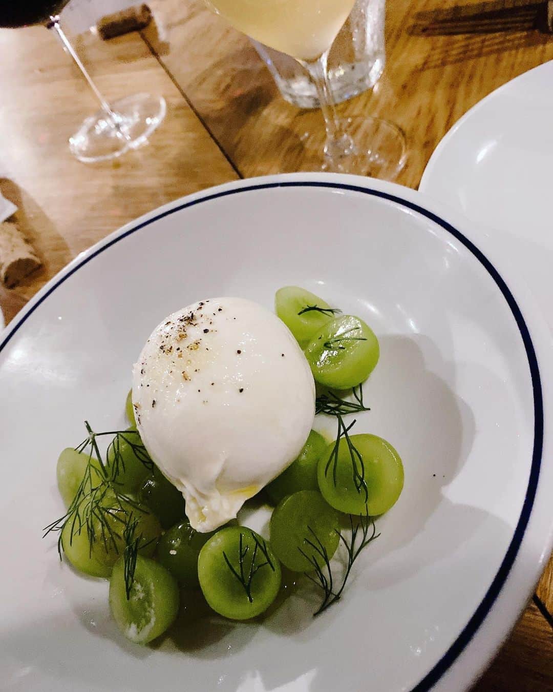 瀧口友里奈のグルメインスタ