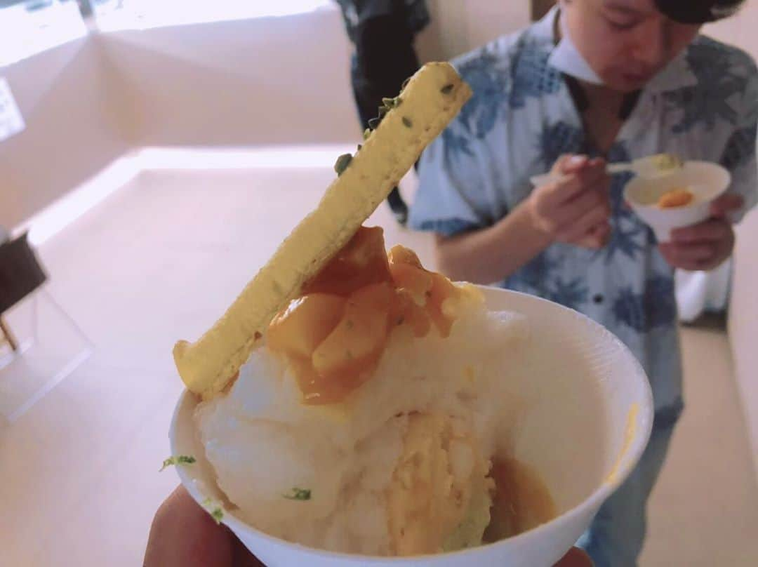 飯島颯さんのインスタグラム写真 - (飯島颯Instagram)「黄金の梅とライムが香るかき氷パフェ🍧 オレオを添えて  #完熟梅#マンゴー#桃#ライム#山葵#紫蘇#玲於 #意外な組み合わせ #食べたら美味しかった #superdragon #飯島颯」9月9日 21時41分 - hayate_kumakun_official