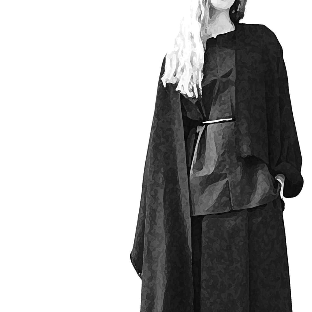 のインスタグラム：「#jeanpaulknott #brussels #belgiumdesign #minimaldesign #illustration #yuzhe #fallwinter20202021 #couturecollection #madetoordrer #madeinbrussels #navyblue #woolflannel #cotonpopeline」