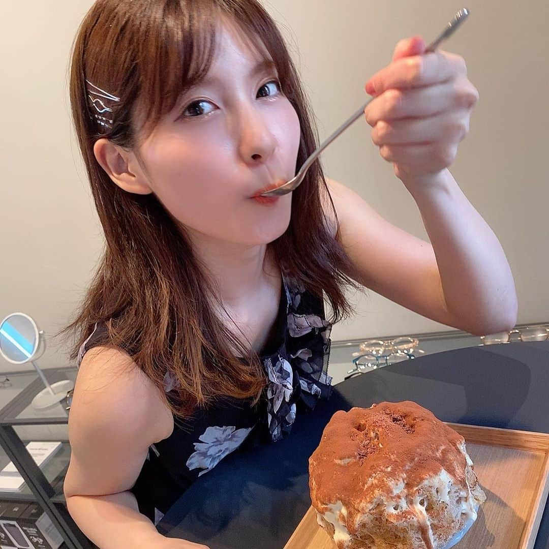 谷口めぐさんのインスタグラム写真 - (谷口めぐInstagram)「今年も食べれて嬉しいです。 今日は外が暑いからよりかき氷が美味しく感じました🍧 #thelobbytokyo #ティラミス #かき氷」9月9日 21時52分 - o_megu1112