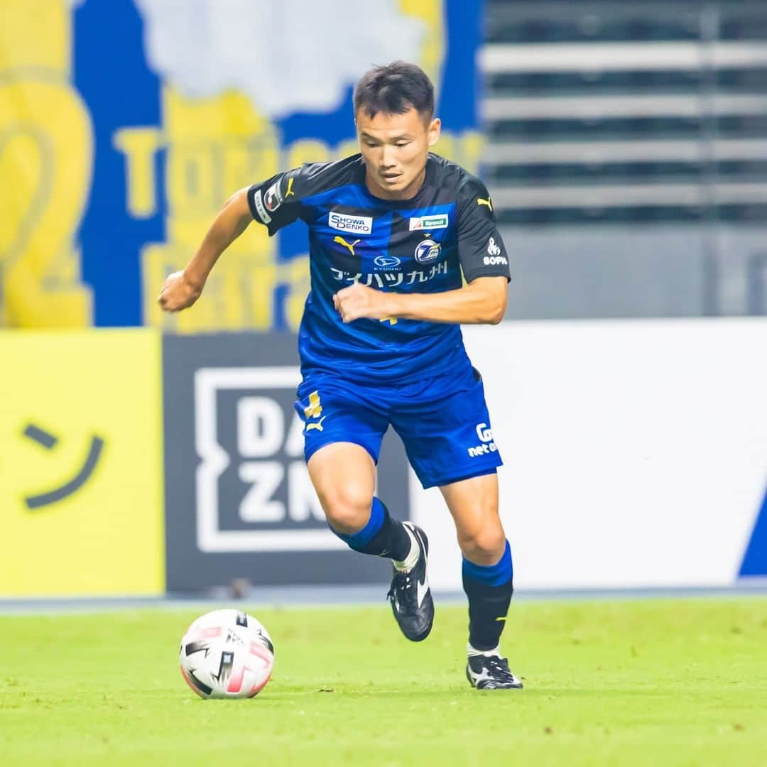 大分トリニータさんのインスタグラム写真 - (大分トリニータInstagram)「⚽️本日のショット2⚽️ 大分トリニータ 2-2 湘南ベルマーレ たくさんのご声援ありがとうございました！ 次は明治安田生命J1リーグ第16節　9月13日(日)のベガルタ仙台戦です🔥 引き続き熱い応援をよろしくお願いします⚽️🐢⚽️🐢⚽️🐢  #トリニータ #不撓不屈 #trinita #大分トリニータ #ムンキョンゴン #三竿雄斗 #鈴木義宜 #岩田智輝 #羽田健人 #島川俊郎 #松本怜 #町田也真人 #田中達也 #知念慶 #三平和司 #吉田舜 #香川勇気 #刀根亮輔 #佐藤和弘 #前田凌佑 #渡大生 #伊佐耕平  #湘南ベルマーレ」9月9日 22時13分 - trinita_official