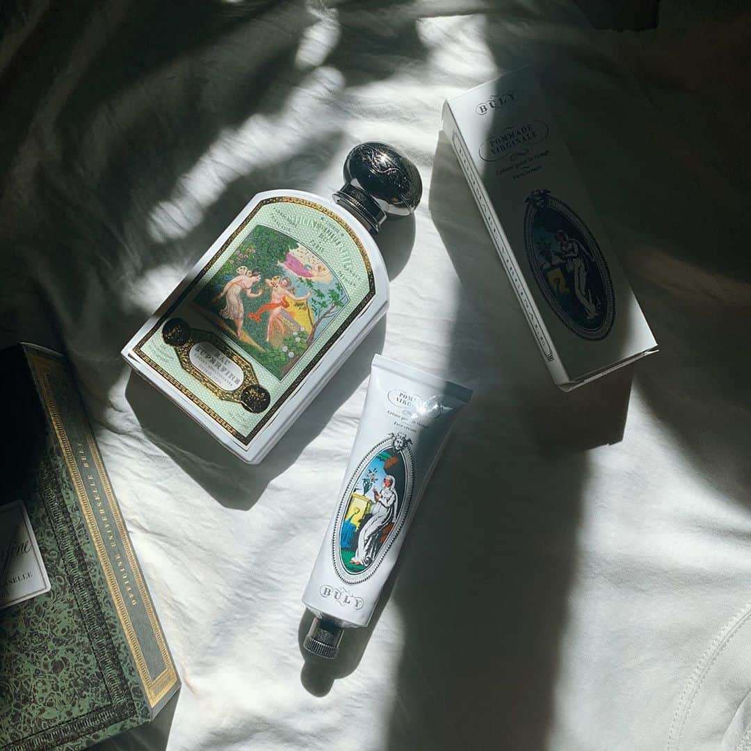 川本七海さんのインスタグラム写真 - (川本七海Instagram)「化粧水とフェイスクリームを新調🇫🇷」9月9日 22時28分 - namikawamoto