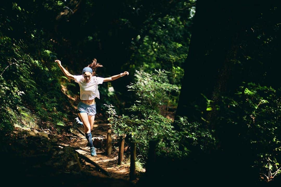 矢原里夏さんのインスタグラム写真 - (矢原里夏Instagram)「✨🏃‍♀️👟❤️﻿ My Kind of #dayoff﻿ #SalomonWMN ﻿ ﻿ 📸﻿ @akira457_  💄﻿ @mktub80.kiku  ﻿ ﻿ 《イベント開催》﻿ 【ヤハラリカ　withコロナ かけっこ教室】﻿ ﻿ 🏃‍♀️かけっこ教室﻿ →小中高生ランニング初心者向け/成人初心者参加も可﻿ ﻿ 👟SALOMON 最新ランニングシューズの試し履き﻿ →（Supported by SALOMON）　イベント実施！﻿ ﻿ 《イベント内容》﻿ スポーツの秋の始まるタイミングで、ランニング初心者や運動不足気味の小中高生のために、日本ランニング協会認定講師・日本ランニング協会認定かけっこアドバイザーであるヤハラリカさんを講師に迎え、かけっこ教室を開催します！﻿ ﻿ 親子でのご参加も OK ですので、ふるってご参加ください。﻿ SALOMON 最新ランニングシューズの試し履きも実施します。﻿ このチャンスにぜひお試しください♪﻿ ﻿ サロモンシューズは最新モデルである『SALOMON SONIC 3』60 足(3 モデル各20足／靴サイズ22-28 を1 サイズ1 足ずつ) を試走用にご用意してお待ちしております。﻿ ﻿ 《日　時》﻿ 2020年9月27日（日）﻿ ■1回目﻿ １３：００～　受付開始 ﻿ １３：３０～　かけっこ教室＆SALOMONシューズの試し履き﻿ ﻿ ■2回目﻿ １４：３０～　受付開始﻿ １５：００～　かけっこ教室＆SALOMONシューズの試し履き﻿ ﻿ ※かけっこ教室へご参加される方は、動きやすい服装でご参加ください。﻿ 《場　所》﻿ 屋内広場﻿ ﻿ 《参加費》﻿ 無　料﻿ ﻿ 【安心してお楽しみいただくために、イベント参加のお客様へのお願い】﻿ ・マスクの着用と手指消毒にご協力お願いいたします。﻿ ・ソーシャルディスタンスの確保をお願いいたします。﻿ ・熱中症予防のため、適切な距離を取ったうえでマスク類を外して頂く場面もございます。﻿ ・イベント参加時に体調の確認・検温にご協力をお願いいたします。﻿ ※イベント内容は予告なく変更・中止する場合がございます。予めご了承ください。﻿ ﻿ ﻿ #salomon #かけっこ教室 #モリパーク #アウトドアヴィレッジ #ランニング初心者 #マラソン初心者 #ランニング女子 #サロモン #スポーツ #スポーツキッズ #昭島 #モデル﻿  #runninggirl #running #marathon #ultramarathon #trailrunning  #sportsgirl #ランニング #ランニング女子 #スポーツ女子 #トレラン #マラソン #サロモン #ウルトラマラソン  #ヤハラリカ #rikayahara #アウトドア女子」9月9日 22時40分 - rika_yahara