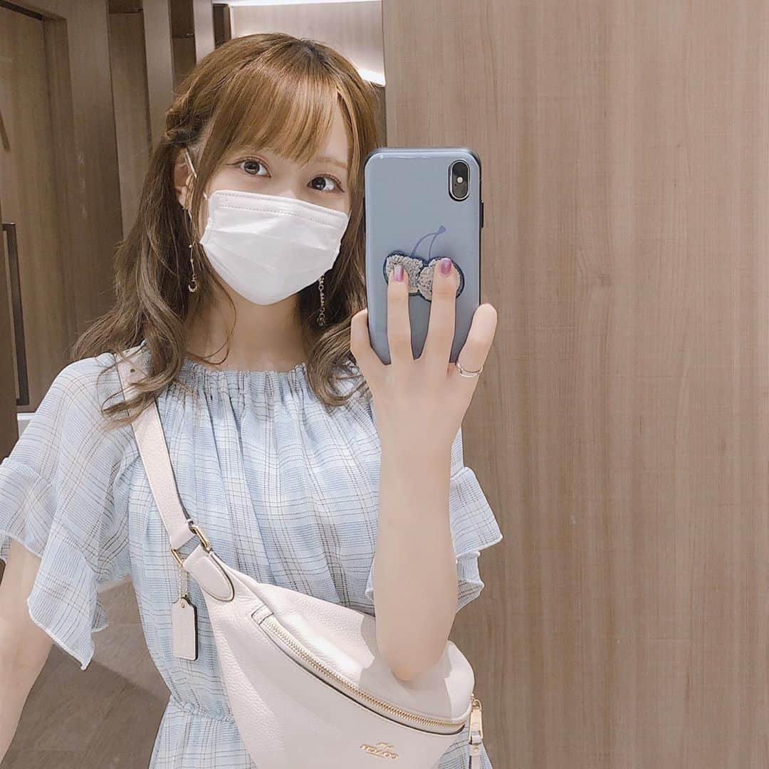 きりたんぽさんのインスタグラム写真 - (きりたんぽInstagram)「今日もすごい暑かった⚪️人差し指ないように見えるけど曲げてるだけ😝ダヨン  @biju_tokyo さんでベビースキン全身脱毛してきた！痛くなくて脱毛する時同時に美容成分をイオン導入するからお肌ちゅるちゅる🥳👏🏻」9月9日 22時43分 - kiritampopopo