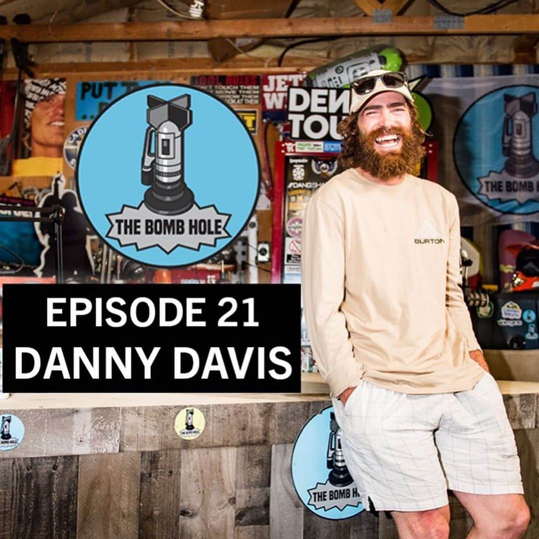 アナログクロージングさんのインスタグラム写真 - (アナログクロージングInstagram)「@travelindan X @thebombhole  Take some time and get some insight into the life and mind Danny Davis. On the latest episode of #thebombhole podcast, Danny talks about everything from his early years of snowboarding to filming for #BurtonOneWorld - Link in Bio & Story」9月9日 22時56分 - burtonsnowboards