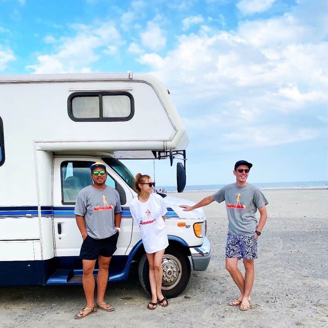 森豪士のインスタグラム：「大人になっても遊び心と冒険心を持ち続けたい😎👍🏽 #play #adventure  #motorhome  #surf#surfing  #ピーカン#面ツル」