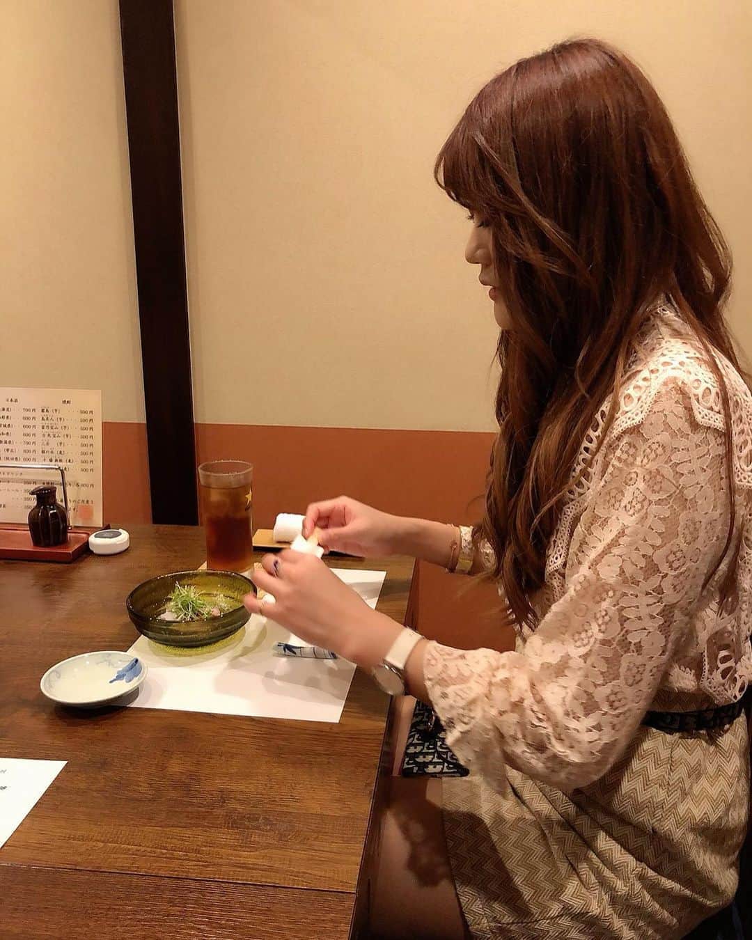 さやかさんのインスタグラム写真 - (さやかInstagram)「2人で幸せご飯〜わーい🙌 プレゼント💐🎁もお花も、本当ありがとございます♡ 🐼いつもありがとうございます♥️皆様イチナナLIVEアプリダウンロード無料です💓さやか０９０４🍉検索🍉‼️出てきます🌈♥️毎朝5時55分から6時半までLIVE配信中🐼🐼毎朝待ってます🥂👗💓🌈🙌あっちゃん♥️Ask♥️も時間帯をずらしてエランドール後イチナナLIVE配信中💁🏼‍♀️こちらも盛り上がってるので是非来てください💕🎉♣️🌈🤍エランドール🎷ＰＭ8:00-ＡＭ1:00です🚨エランドールにも是非遊びに来てください〜✌️🐰💕🌻 #帯広エランドール #帯広E'lan d'or#帯広ラウンジ #帯広スナック#帯広snack #帯広 #十勝帯広 #帯広飲み屋 #帯広写真 #帯広ローヤルプラザビル #北海道 #帯広可愛い #帯広ホステス #帯広飲み放題 #帯広アルバイト募集#帯広アルバイト#帯広求人 #帯広おすすめ #帯広女の子#帯広バイト募集 #帯広オシャレ#帯広グルメ#帯広看板娘#帯広ダンス#帯広オフィスK#帯広祭り#帯広コスプレ#帯広イベント#帯広ターゲット」9月10日 8時43分 - sa0904ya