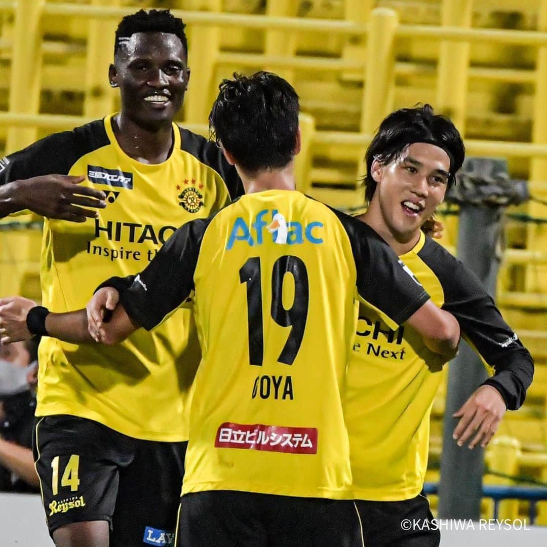 柏レイソルさんのインスタグラム写真 - (柏レイソルInstagram)「@ataruesaka10 @ogadaolunga @goyahiroto #reysol #REYvGMB」9月10日 9時49分 - kashiwareysol_official