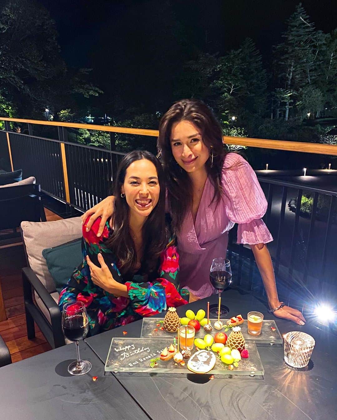 ケリーさんのインスタグラム写真 - (ケリーInstagram)「一昨日エミのお誕生日でした❤️🎉 ・ 2人でバースデートリップで 2泊3日間軽井沢のに宿泊してきました❣️ ・ @karuizawaprincehotel のスタッフの皆さんが ご協力して￼頂き、エミのバースデーサプライズが 作成大成功でした😁👍 ・ 本当にありがとうございました🥺😍❤️🙏 ・ エミちゃんが喜んでくれて、 ずっと笑顔でした😆😄❤️🎉 ・  Birthday trip to Karuizawa  ・ We celebrate @emi_renata bday in the  best way staying at @karuizawaprincehotel  ・ The staff was so nice to help me to organize  all the birthday surprises for Emi🥺🙏❤️ ・ Thank you so much @karuizawaprincehotel ✨🙏 ・ #karuizawapincehotel#karuizawa#princhotel #trip#japan#birthdaygirl#軽井沢プリンスホテル #軽井沢#ガールズトリップ」9月10日 9時59分 - kellymisawa