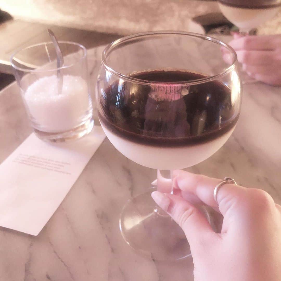 胡桃兎愛のインスタグラム：「沢山の方にお祝いして頂けて凄く凄く幸せな誕生日を迎える事ができました。 改めて沢山のお祝いのお言葉本当にありがとうございました。 産まれてきてよかったです❤︎愛 #0909」