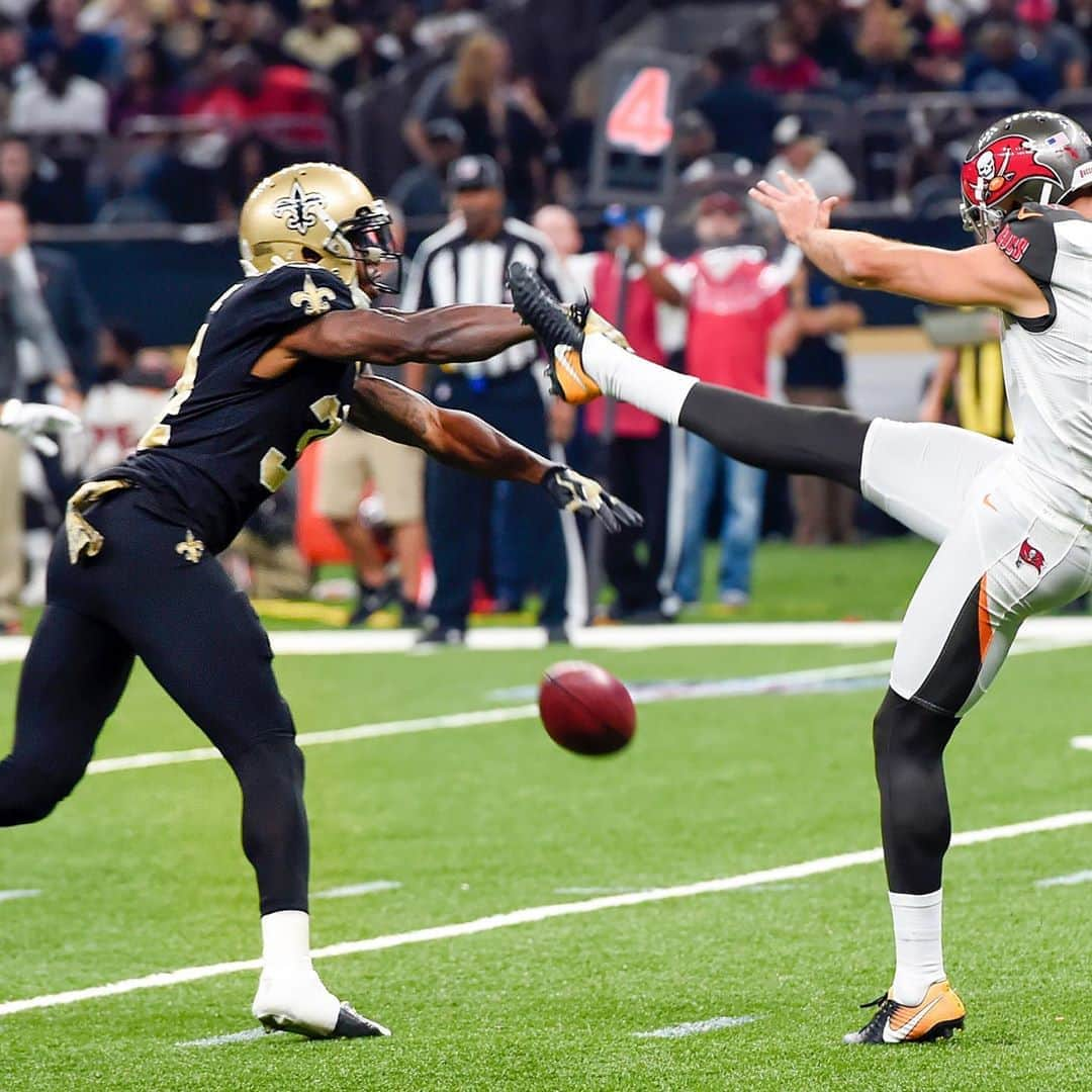 ニューオーリンズ・セインツさんのインスタグラム写真 - (ニューオーリンズ・セインツInstagram)「Hardee blocks the Bucs 😤 #wildplaywednesday #TBvsNO Sunday on Fox at 3:25 PM CT 📺」9月10日 1時06分 - saints