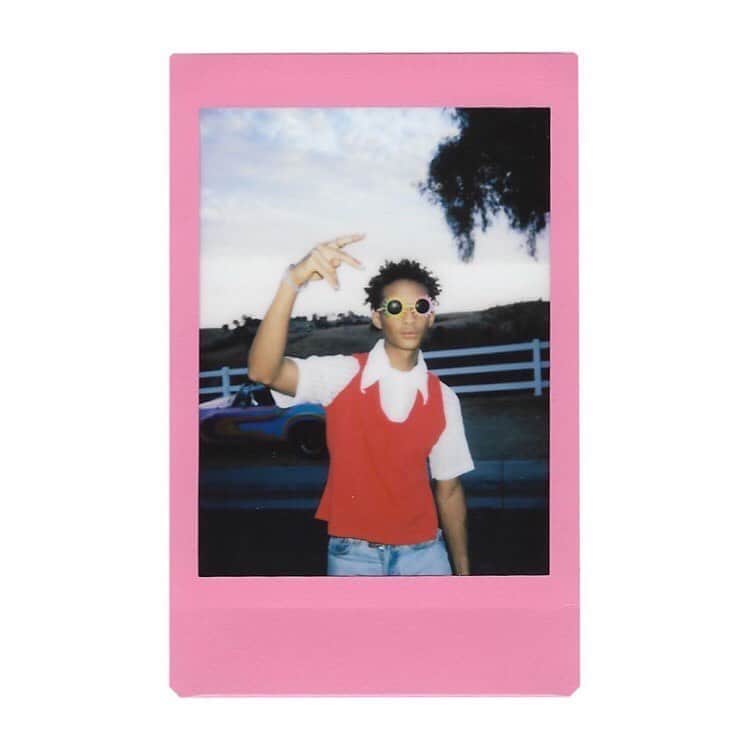 Fujifilm Instax North Americaさんのインスタグラム写真 - (Fujifilm Instax North AmericaInstagram)「Who else has that #cabinfever 🔥 from Jaden Smith's @c.syresmith #ctv3 album?  We do and we can't wait to take you behind the scenes in the making of the official music video featuring the instax #mini11! 👀  #instax #dontjusttakegive」9月10日 1時21分 - fujifilm_instax_northamerica
