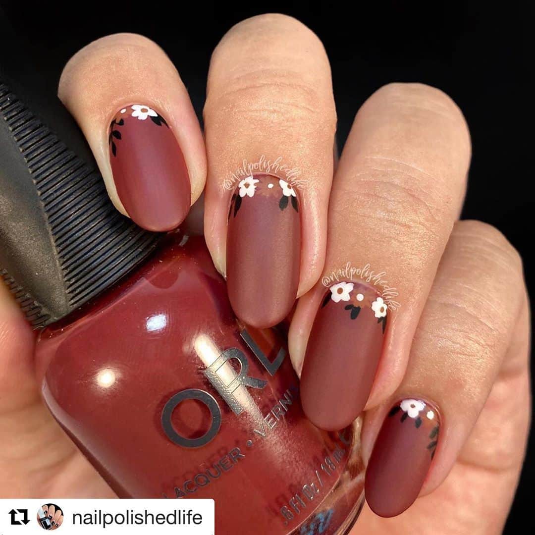 Nail Designsさんのインスタグラム写真 - (Nail DesignsInstagram)「#Repost @nailpolishedlife with @get_repost ・・・ burgundy florals 🥀 • products used: 🐚 @loudlacquer basic (use code POLISHEDLIFE for 10% off) 🥀 @orly red rock 🍂 @orly canyon clay 🐾 @loudlacquer go to (use code POLISHEDLIFE for 10% off) 🖌 @orly short detailer brush 💅🏽 @glistenandglow1 glossy top coat + @orly matte top coat • #orly #fallflorals #fallnailart #loudlacquer #fallnailpolish #floralnailart」9月10日 1時28分 - nailartfeature