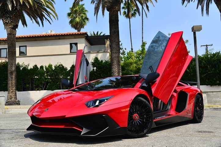 Dirk A. Productionsのインスタグラム：「🔥READY TO BE YOURS • 2017 Lamborghini Aventador SV • 2,197 miles • Priced to sell INTERESTED? DM or TEXT (424) 256-6861」