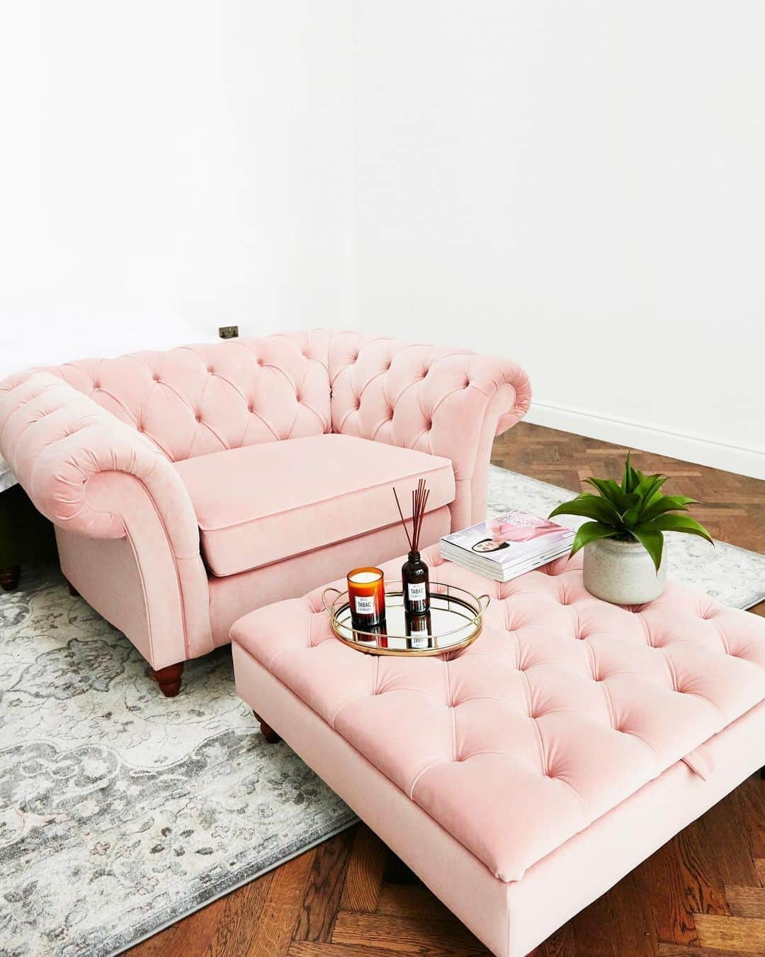 のインスタグラム：「On Wednesdays we.. lust over @emmarosestyle 's dreamy pink chair set up! 🌸🎀💞🔎 Gosford Snuggle Armchair & Footstool Shown in Plush Velvet Easy Clean Blush Pink: 564446  Rug: 579044 @labruket Candle: R37867 @labruket Diffuser: R37862 Artificial Plant: 694195 #nexthome #interiors #millenialpink」