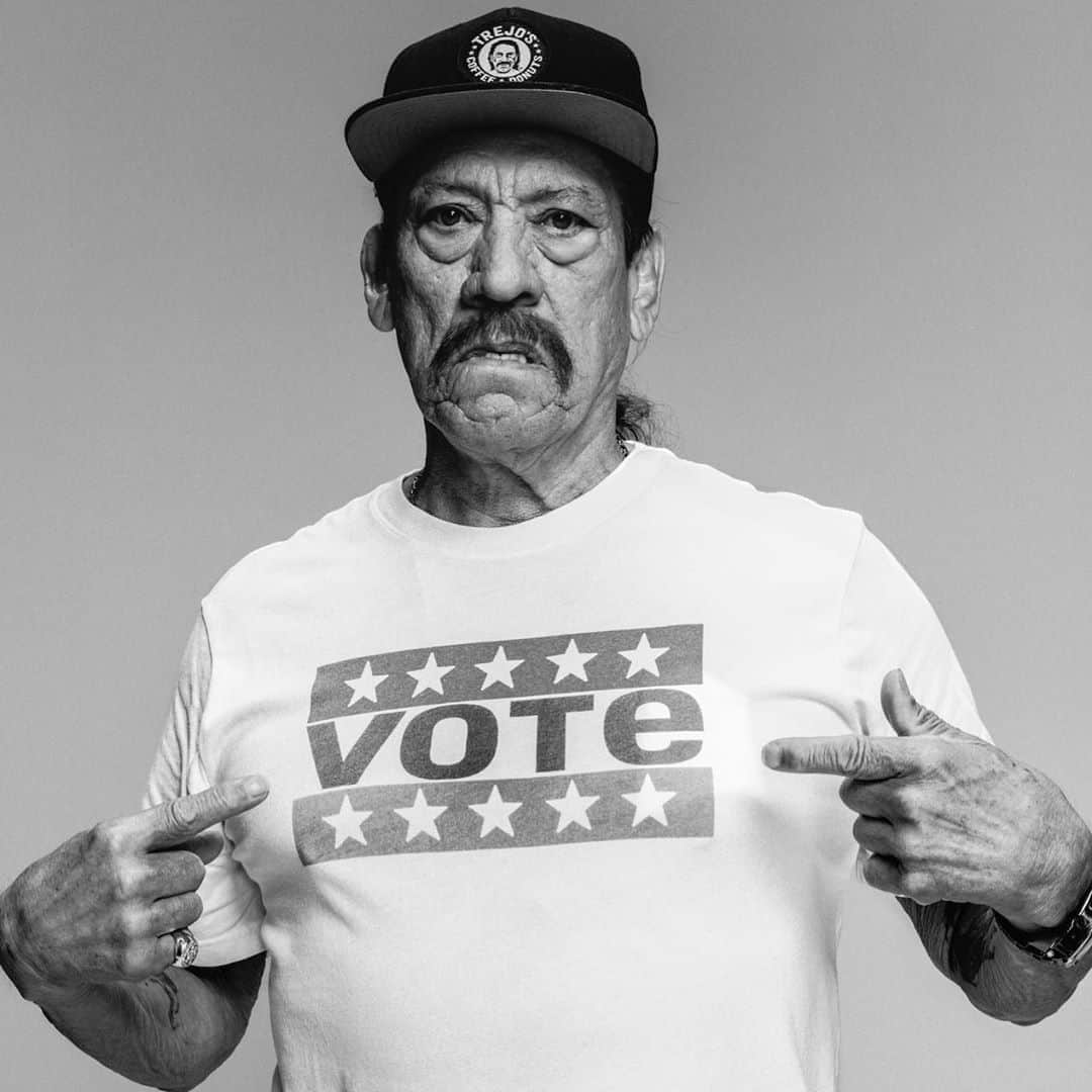 ダニー・トレホさんのインスタグラム写真 - (ダニー・トレホInstagram)「It is a revolution in motion. Cast your vote. *Link in Bio* #VoteAboutIt」9月10日 2時22分 - officialdannytrejo