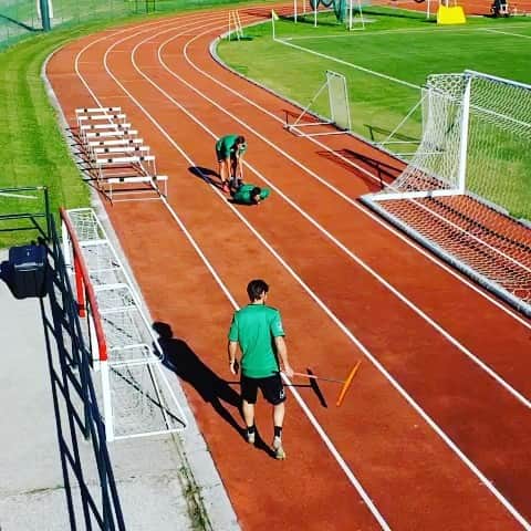 ミケーレ・カンポレーゼのインスタグラム：「Team #Pordenonecalcio#serieb#disperati#Tarvisio#Friuliveneziagiulia」