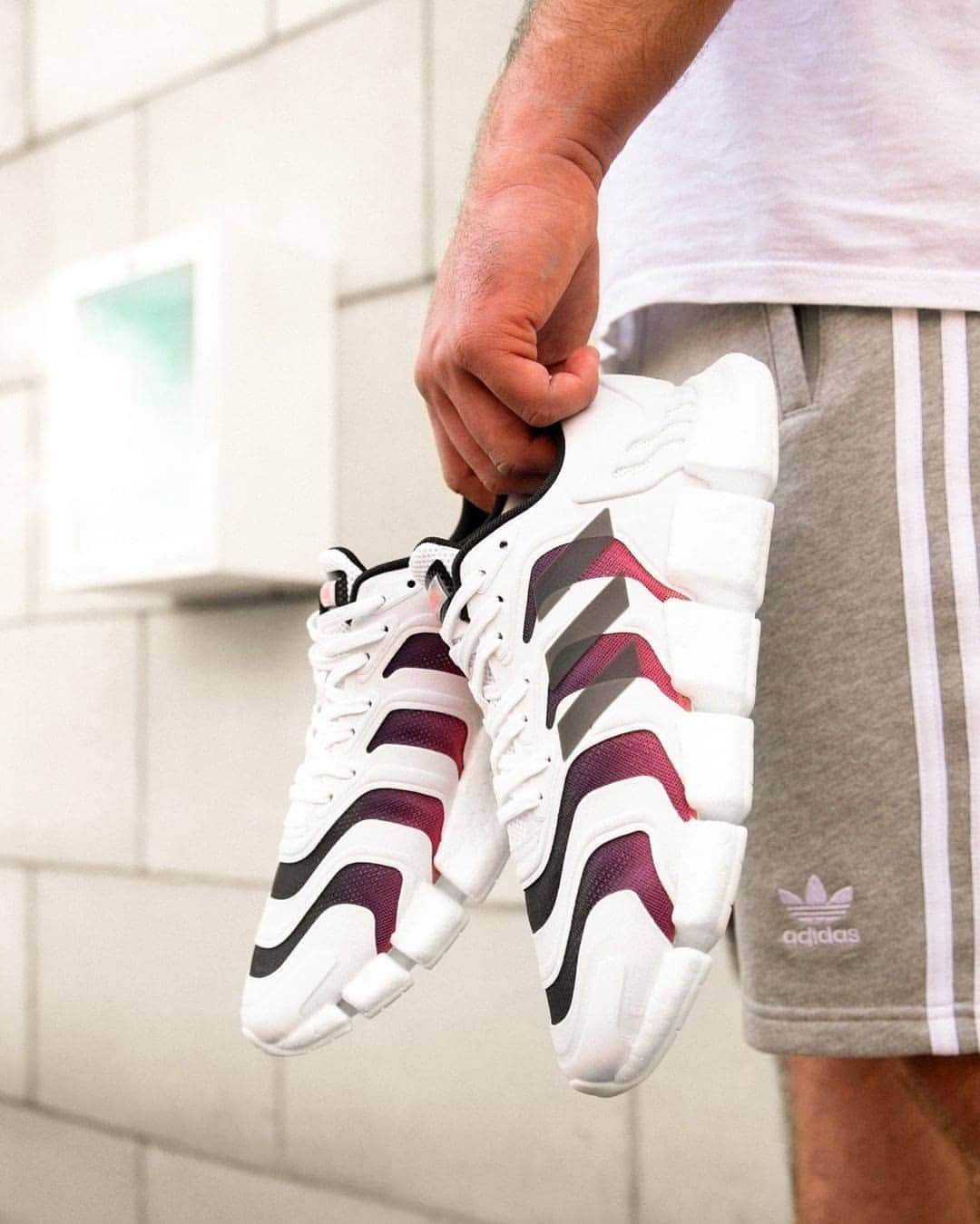 Foot Lockerさんのインスタグラム写真 - (Foot LockerInstagram)「Keep your routine fresh. The #adidas Climaboost is available now!」9月10日 3時19分 - footlocker