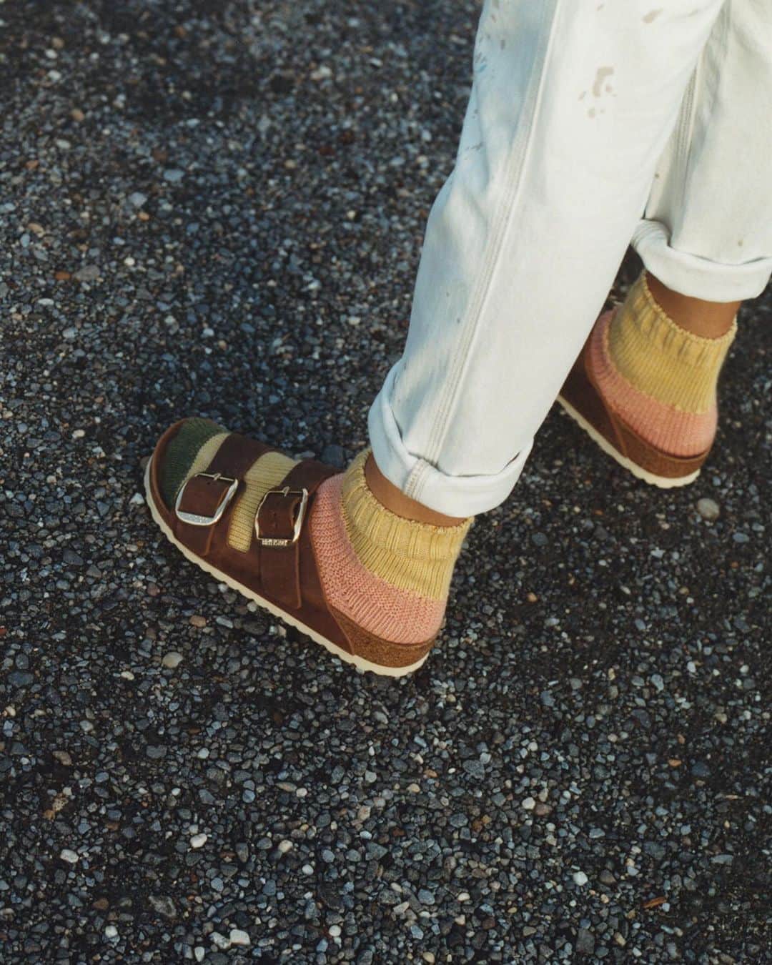 Anthropologieさんのインスタグラム写真 - (AnthropologieInstagram)「In the mood to sport socks with sandals? We’re letting it slide. (link in bio to shop)」9月10日 3時20分 - anthropologie