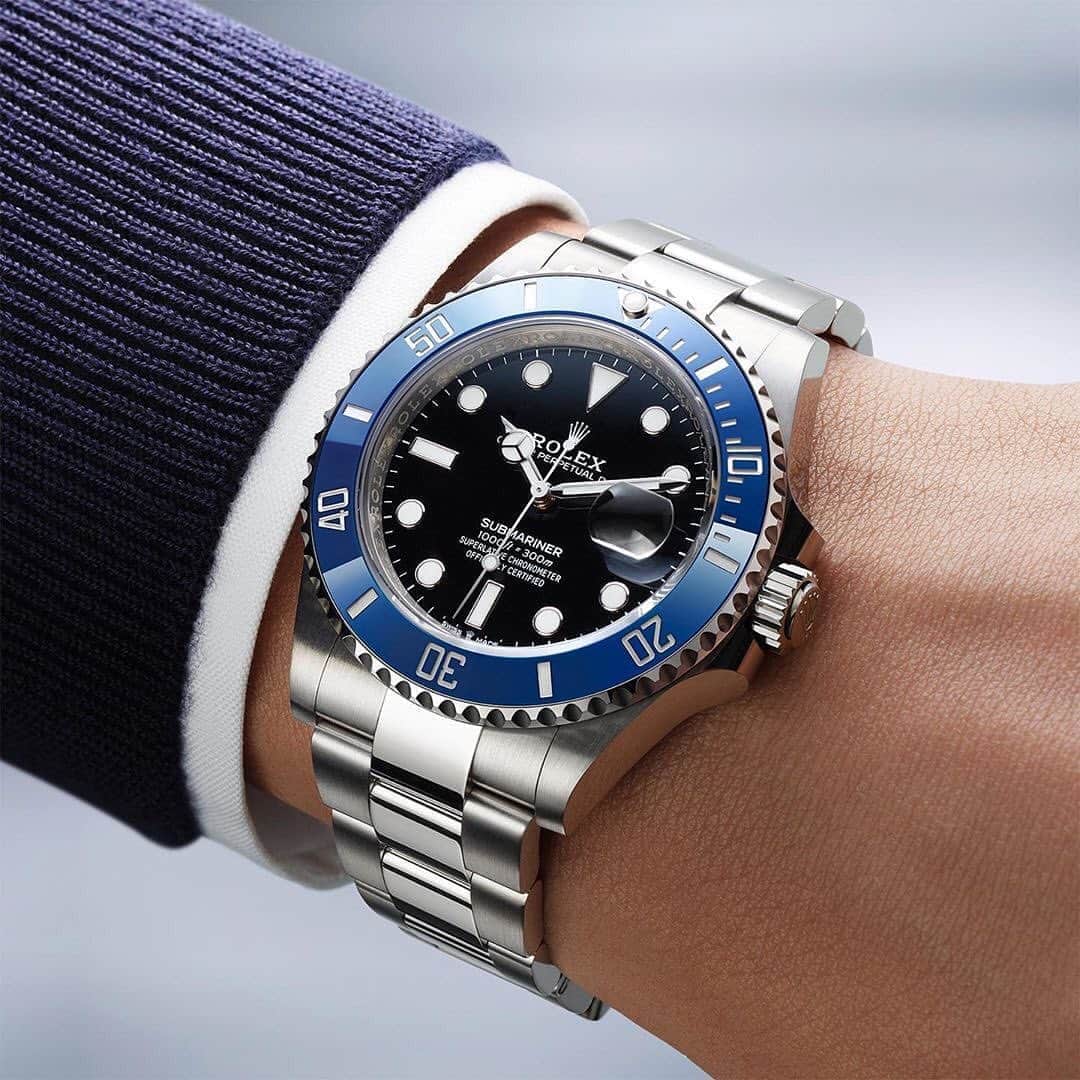Daily Watchさんのインスタグラム写真 - (Daily WatchInstagram)「8 days since the launch of the 2020 Rolex novelties. Did you have time to find your favorite? Mine is the @Rolex Submariner in 41mm white gold case with black dial and blue ceramic bezel 🔍👀」9月10日 4時24分 - dailywatch