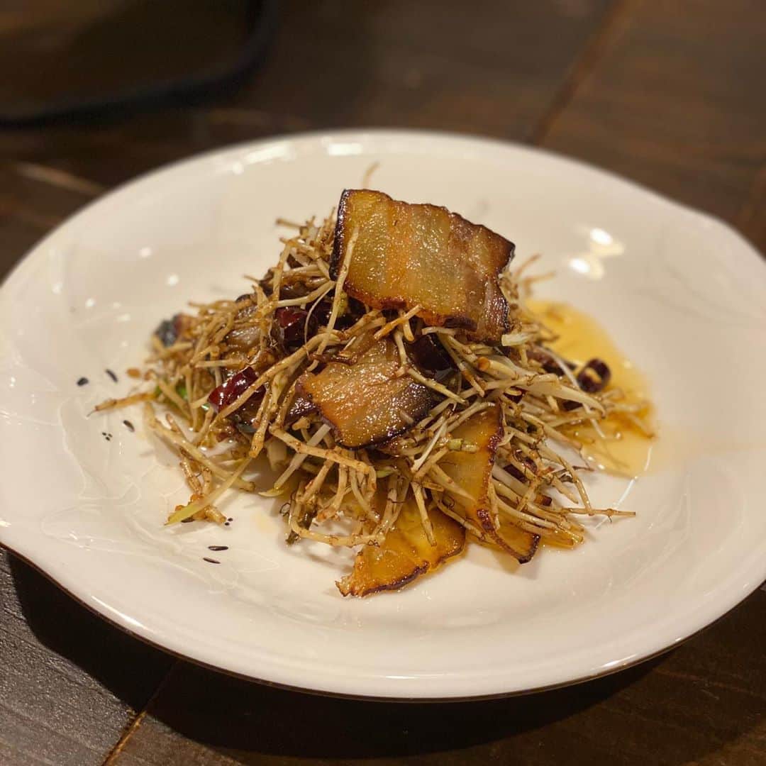 栗原友のグルメインスタ