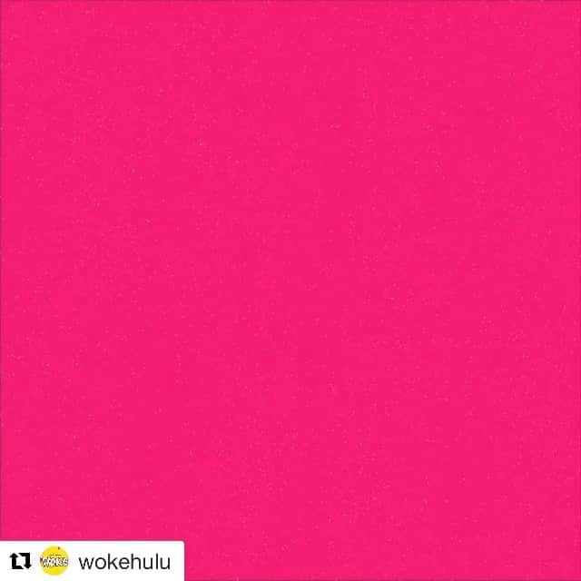 エリック・クリスチャン・オルセンのインスタグラム：「It's so surreal to finally be on @wokehulu launch day. All episodes are avail to binge RIGHT NOW on @hulu. I know the journey is the goal but this moment feels pretty wonderful as we reach the creative finish line and pass this story into your collective hands. Please watch. Please tell all your friends and family. Please tag anybody and everybody below. Be sure to Watch all the way through the season cause episode 4 and the finale are🔥. Love you all, and the support you've given over all these years! Celebrate life and love!!」