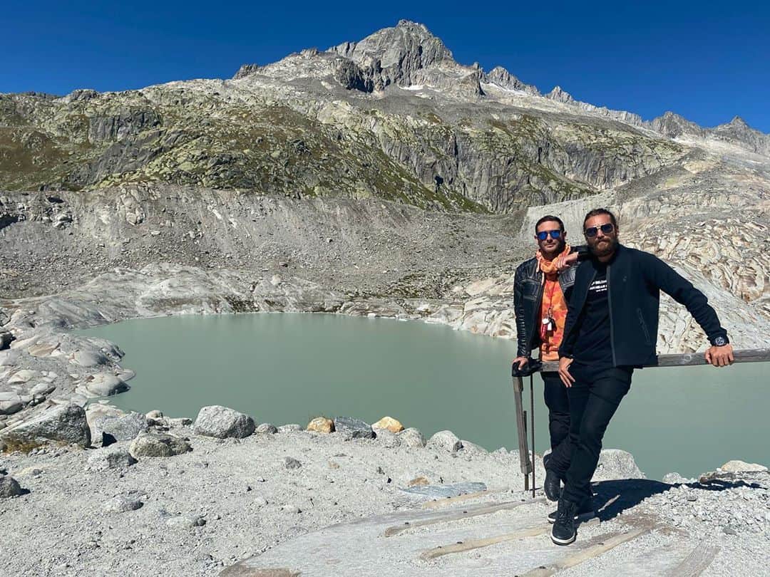Bastian Bakerさんのインスタグラム写真 - (Bastian BakerInstagram)「What a trip! @jontsch13 and I had the chance to drive thru our fantastic country for 2 days with @hdschweiz !! Ice cave, great food, paragliding, amazing views, hotels, and most importantly fantastic driving (so lucky with the weather!!) thank you everyone who organised this ❤️❤️ #SwissGrandTour #IneedSwitzerland #HarleyDavidson #hdswitzerland #hdschweiz #harleydavidsonmotorcycles #myaletschmoment」9月10日 5時46分 - bastianbaker