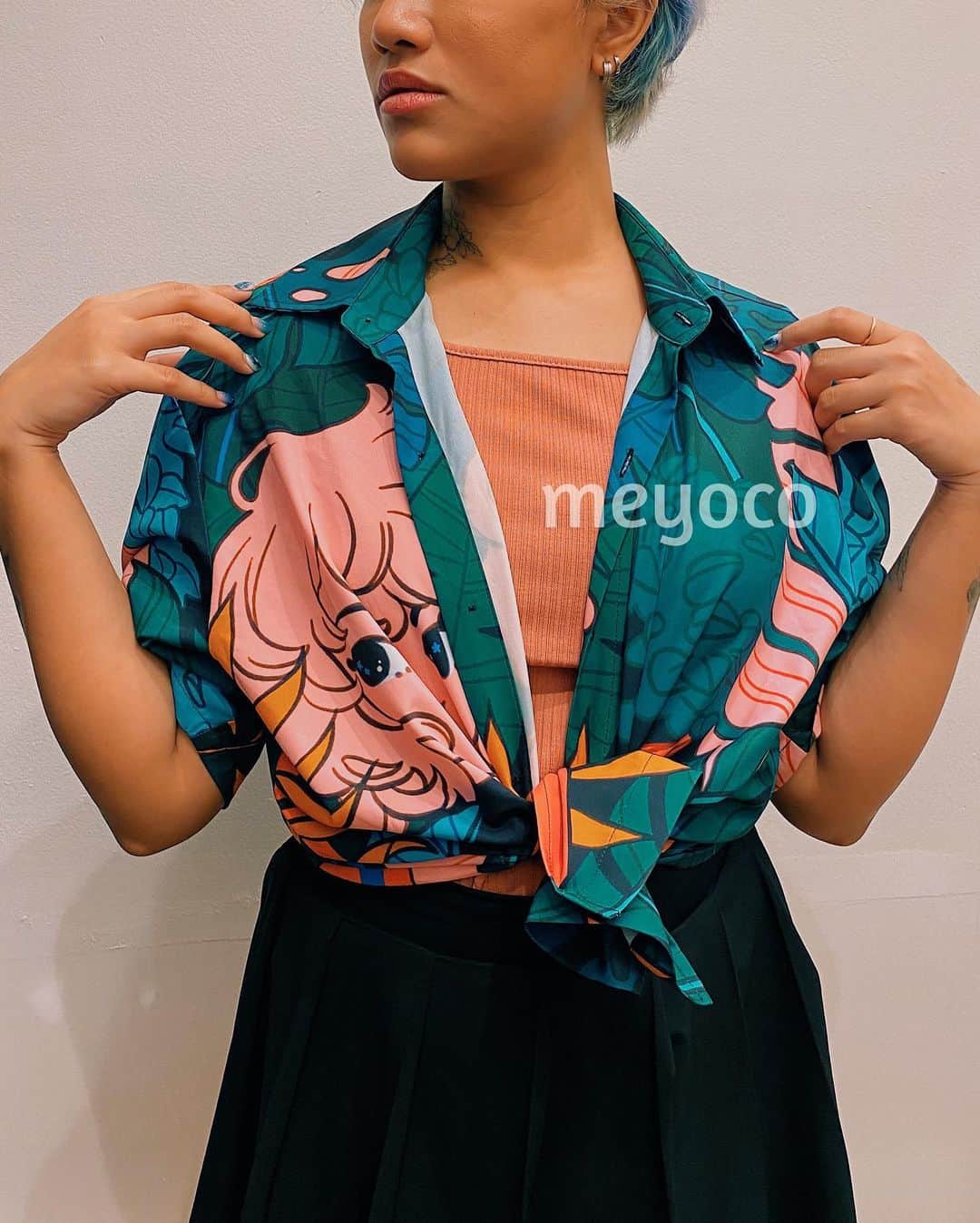 meyocoさんのインスタグラム写真 - (meyocoInstagram)「🌳🌿 Forest Girl 🌿🌳 button up shirt has been restocked in my apparel store. Link in bio 🌿🌳」9月10日 6時36分 - meyoco