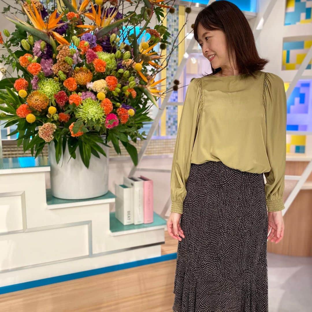 福岡放送「バリはやッ!」さんのインスタグラム写真 - (福岡放送「バリはやッ!」Instagram)「#今日の衣装 #秋服コーデ  #秋服  #スタジオ衣装 #財津ひろみ #木下比奈子 #岡進太郎 #10神actor   アクセサリー→ #Huomenta!  #バリはや #バリはやファッション」9月10日 8時01分 - barihaya