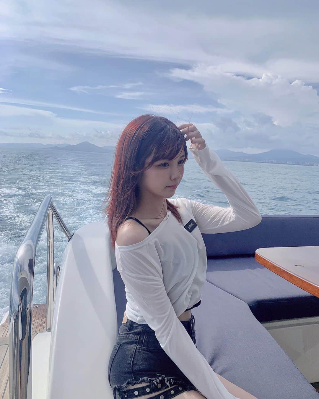 Liyuu（リーユウ）さんのインスタグラム写真 - (Liyuu（リーユウ）Instagram)「🌊🌊海」9月10日 19時35分 - koi_liyuu