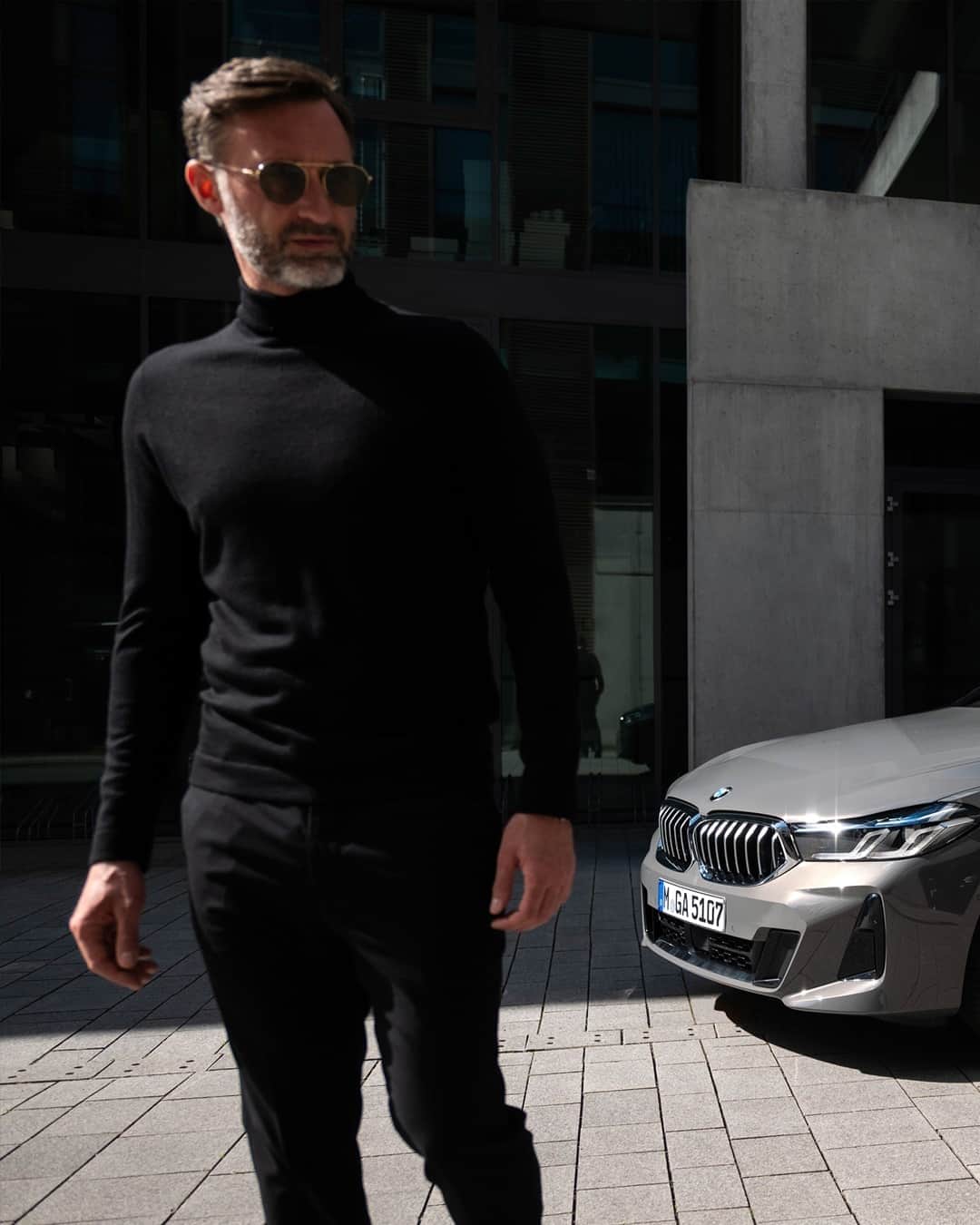 BMWのインスタグラム：「The confidence you show when you have no rivals. The new BMW 6 Series Gran Turismo. #THE6 #BMW #6Series」