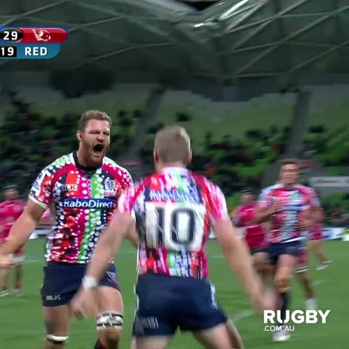 のインスタグラム：「🏃 @brycehegss wins the foot race! #ThrowbackThursday #SuperRugbyAU⠀ ‍⠀ #REDvREB⠀ 🎫 http://bit.ly/SRQualFinal⠀ 🗓 Sat 12th Sep, 7:15pm AEST⠀⠀ 🏟 Suncorp Stadium⠀ 📺 Foxtel & Kayo Sports」