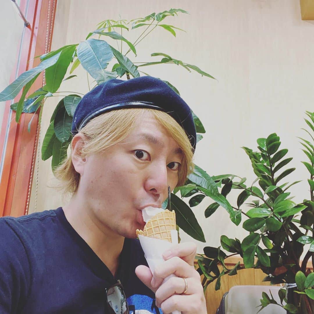 松隈ケンタのインスタグラム：「キタキツネ」